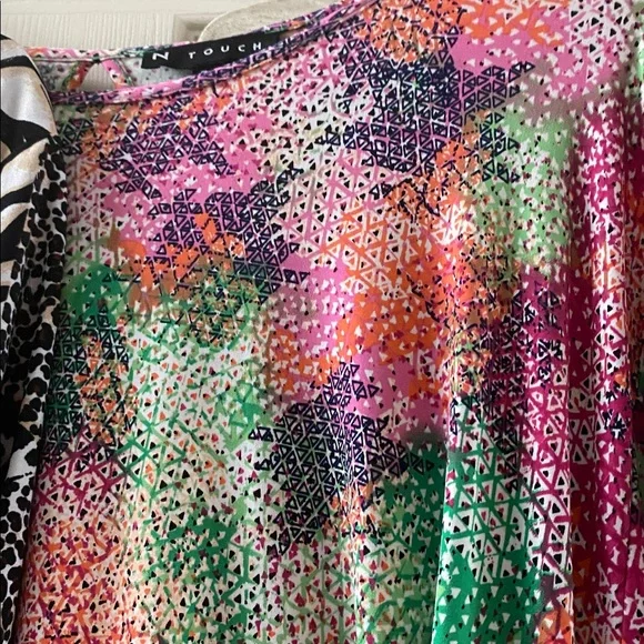 Stylish Women's Printed Tops - Set of 3 - Picture 3 of 4